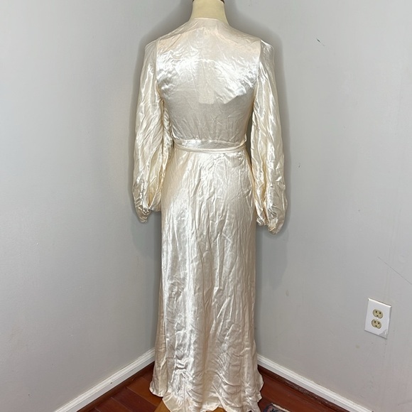 SHONA JOY LA LUNE FULL SLEEVE WRAP MIDI DRESS in CREAM - Picture 7 of 16